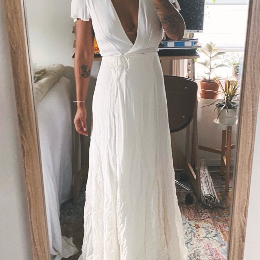 NWT- Reformation Rosey Wedding Dress Size M (STYLE NO LONGER SOLD ONLINE)